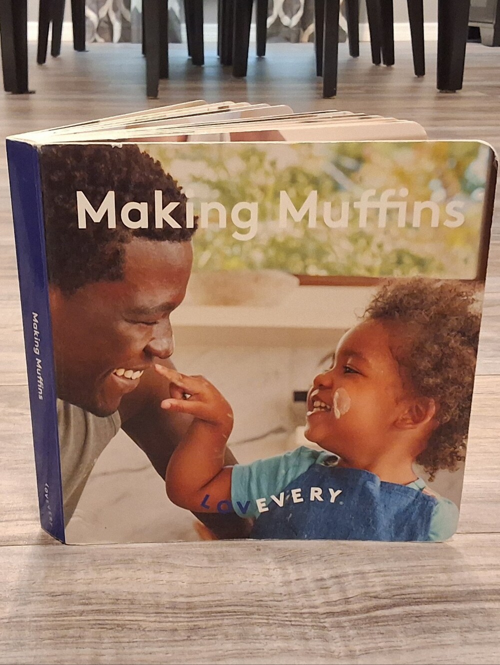 Lovevery Making Muffins Flip Book The Helper Play Kit Months 25, 26, 27